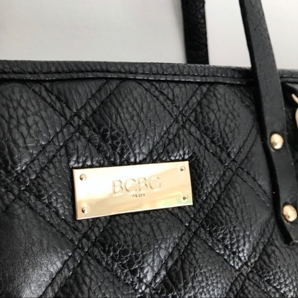 BCBG PARIS QUILTED BLACK SHOULDER TOTE BAG - Picture 3 of 8